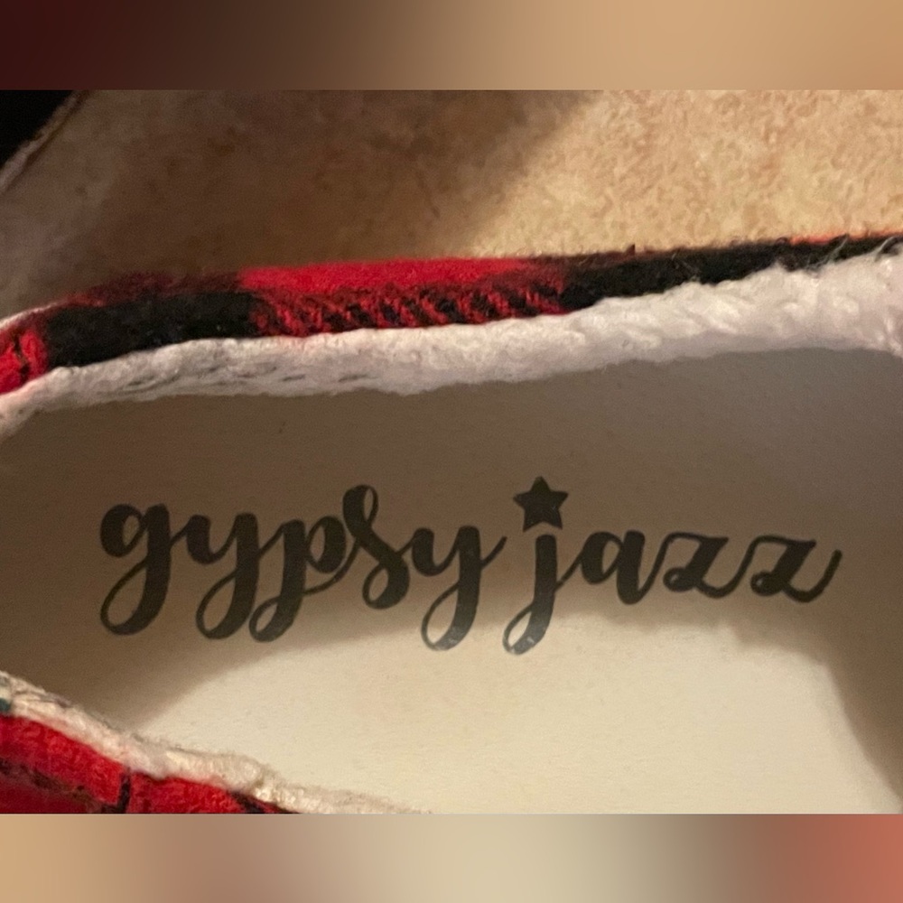 Gypsy Jazz Red and Black Buffalo Plaid Slip On Shoes Sherpa Lined Size 10 - Picture 3 of 5